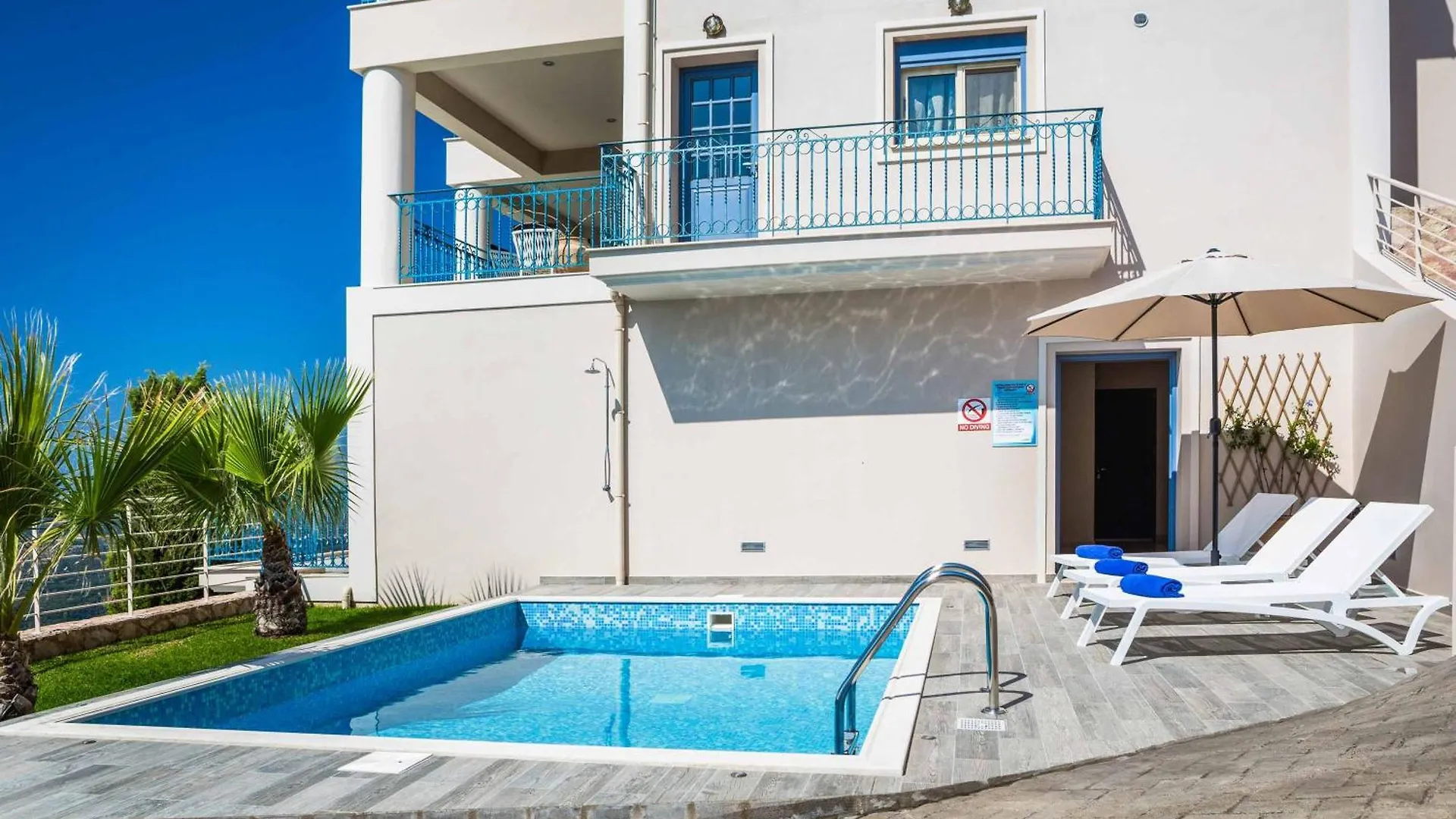 Villa Vlachata Emerald